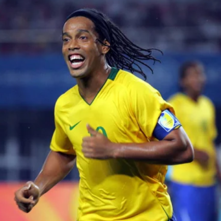 Qual é a história do Ronaldinho Gaúcho?